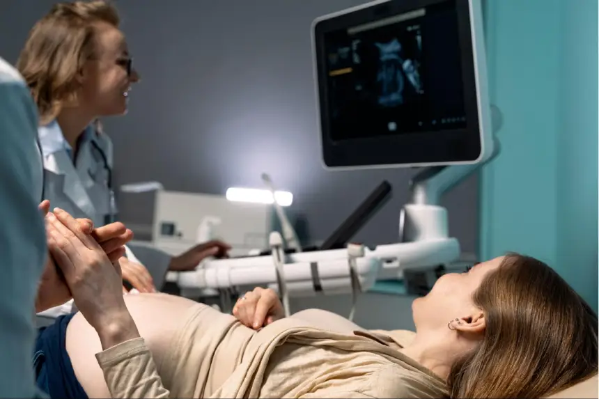 Utilizing 4D Ultrasound Images to Educate Expectant Parents